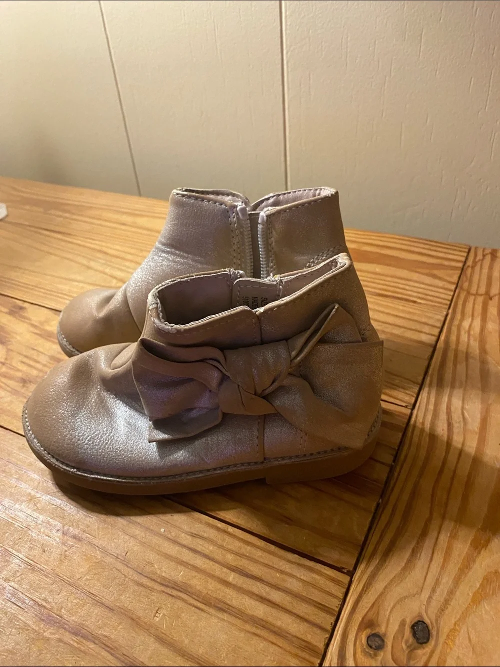 The Children's Place Metallic Champagne Bow Ankle Boots